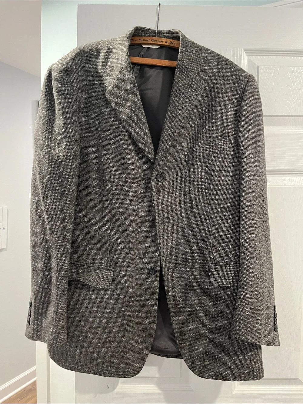 Pronto Uomo Men’s Gray Textured Sport Coat